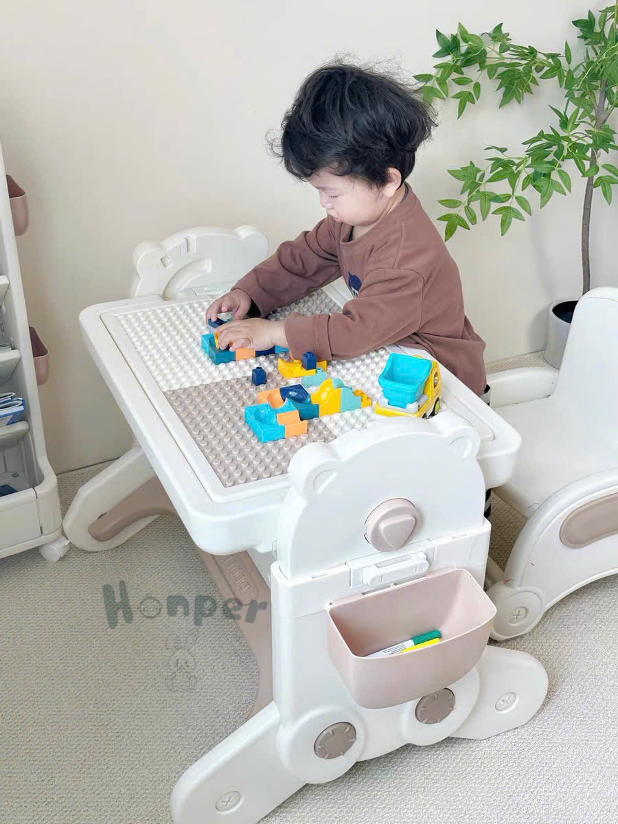 z5906808523385_9bb4d33f16aa9afc460e3a4a09daa17d